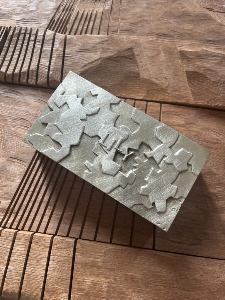 SIGNA personalized sculptural box by TRE PARIS